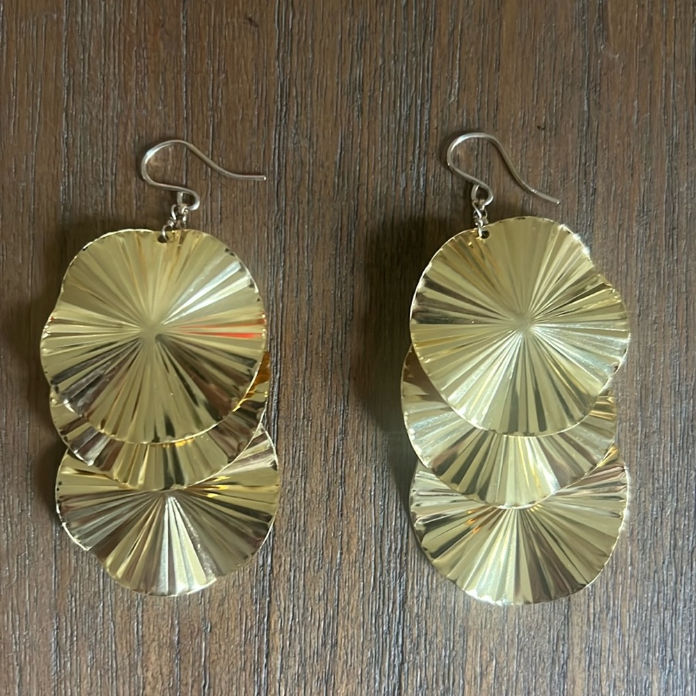 New without Tags Devon Leigh Fan Earrings Gold Overlay